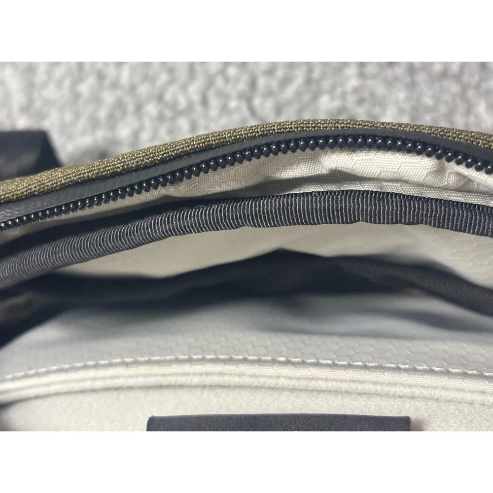 Alpaka Sling Bag Olive Green Black Crossbody‎ EDC Techwear Magnetic Buckle